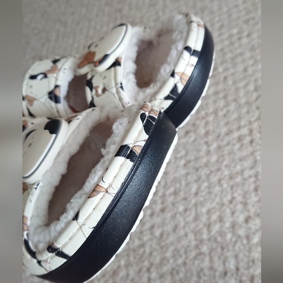 Crocs x Squishmallows Cam Cozzzy Sandal size 6 - Picture 9 of 14